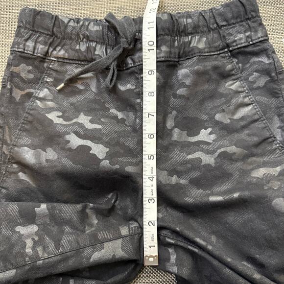Bevy‎ Flog Shely Camo Pants - Picture 8 of 9